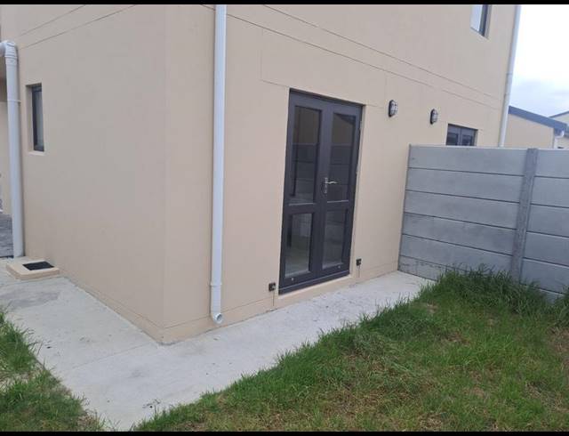 2 BEDROOM DUPLEX FOR SALE IN SUNSET GLEN